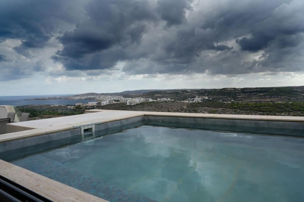 דירות מליאהה Lux Sea&Country Views With Pool מראה חיצוני תמונה